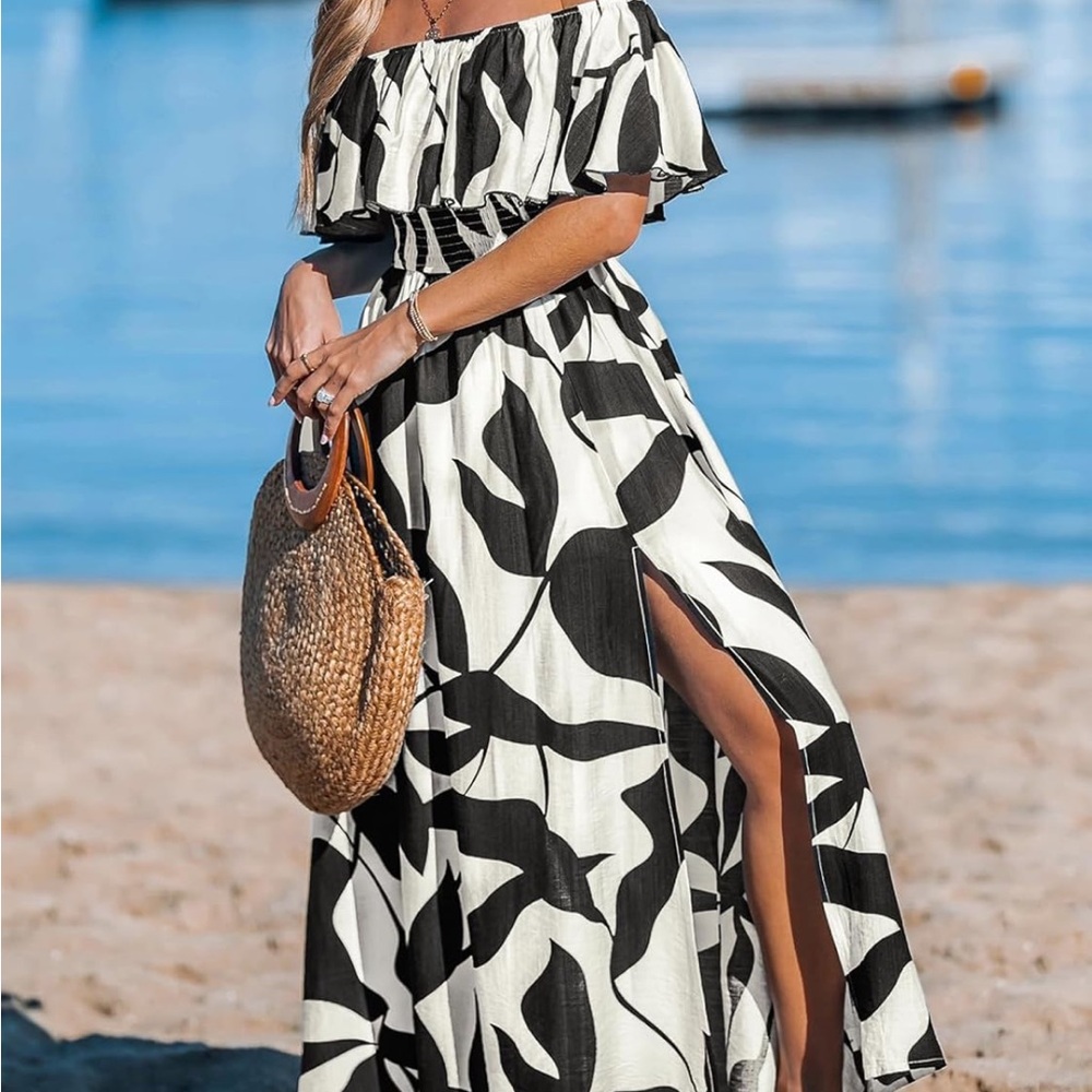 Cupshe Black and White Leaf Print Off-Shoulder Maxi Dress